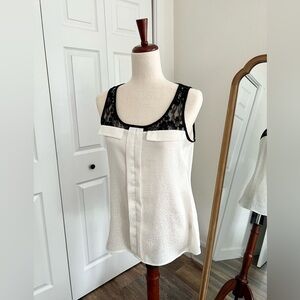 Express black lace + white SMALL